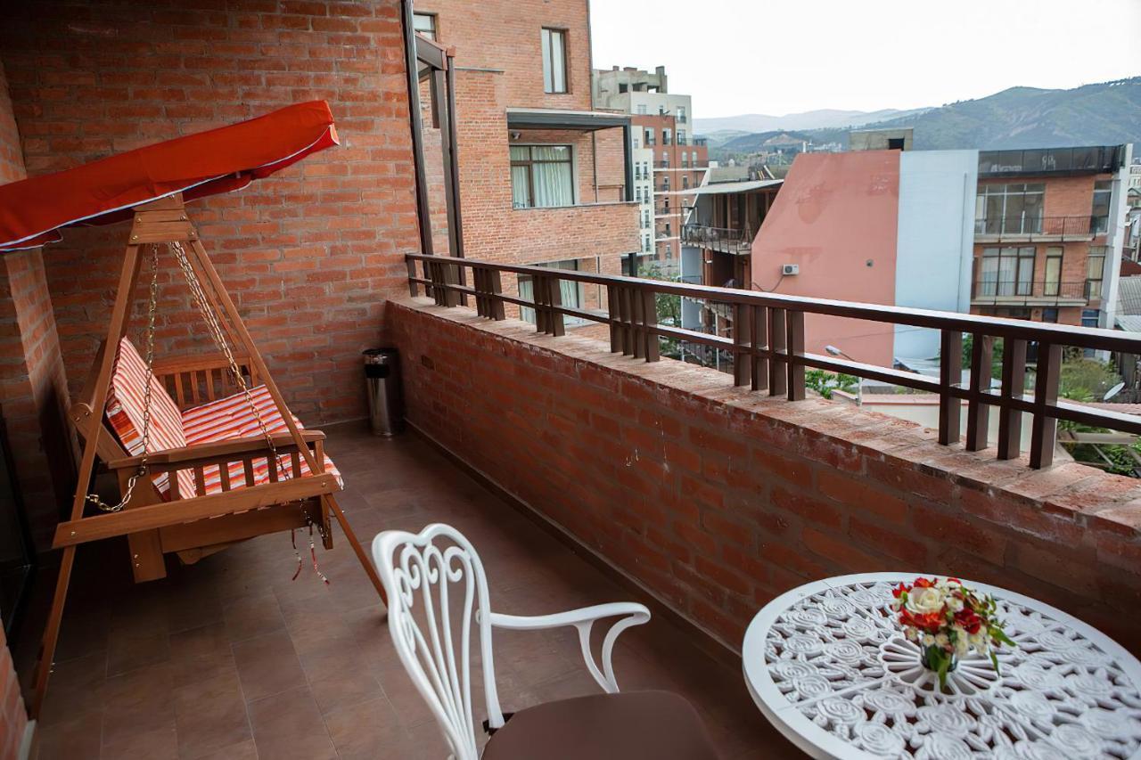 Reikartz Avlabari Tbilisi Hotel ภายนอก รูปภาพ