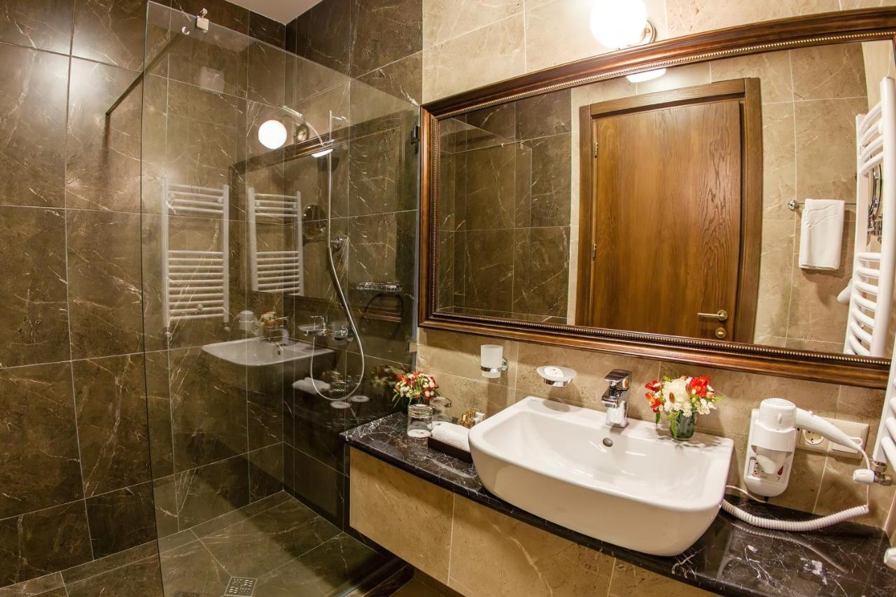 Reikartz Avlabari Tbilisi Hotel ภายนอก รูปภาพ