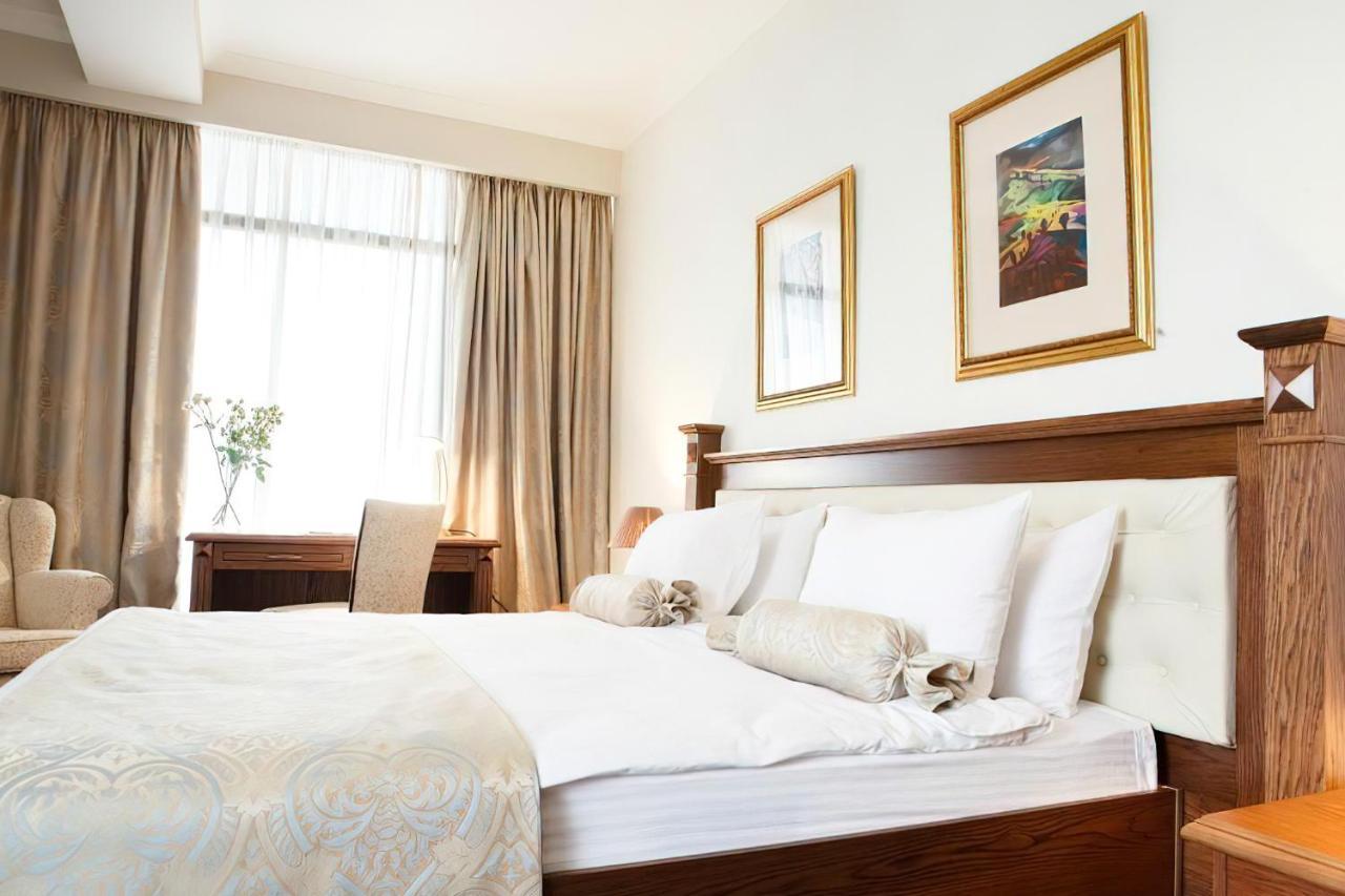 Reikartz Avlabari Tbilisi Hotel ภายนอก รูปภาพ