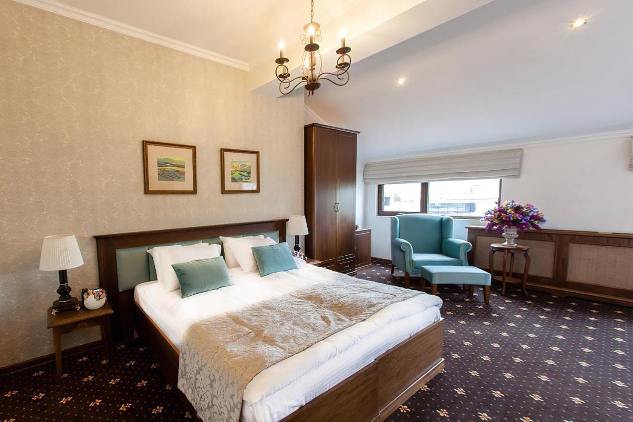 Reikartz Avlabari Tbilisi Hotel ภายนอก รูปภาพ
