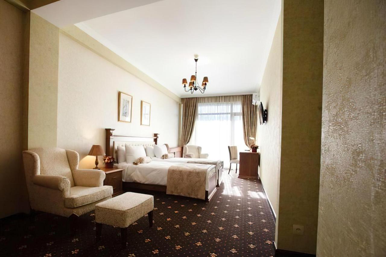 Reikartz Avlabari Tbilisi Hotel ภายนอก รูปภาพ