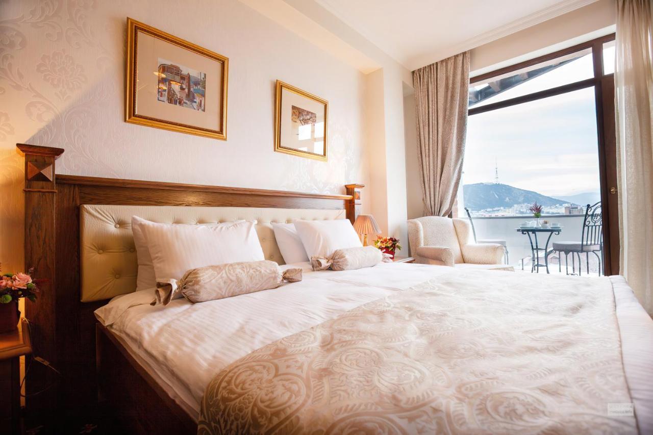 Reikartz Avlabari Tbilisi Hotel ภายนอก รูปภาพ