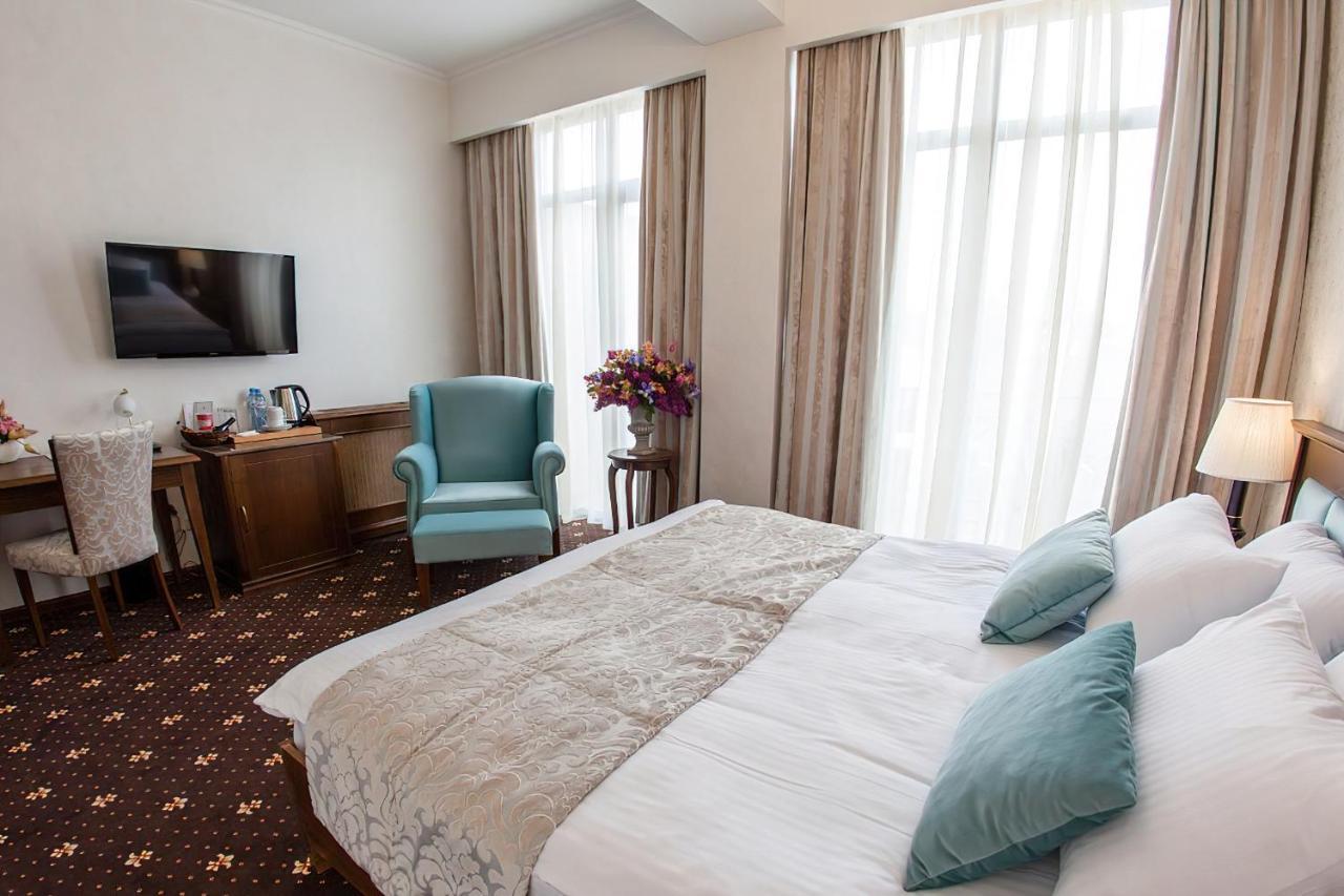 Reikartz Avlabari Tbilisi Hotel ภายนอก รูปภาพ