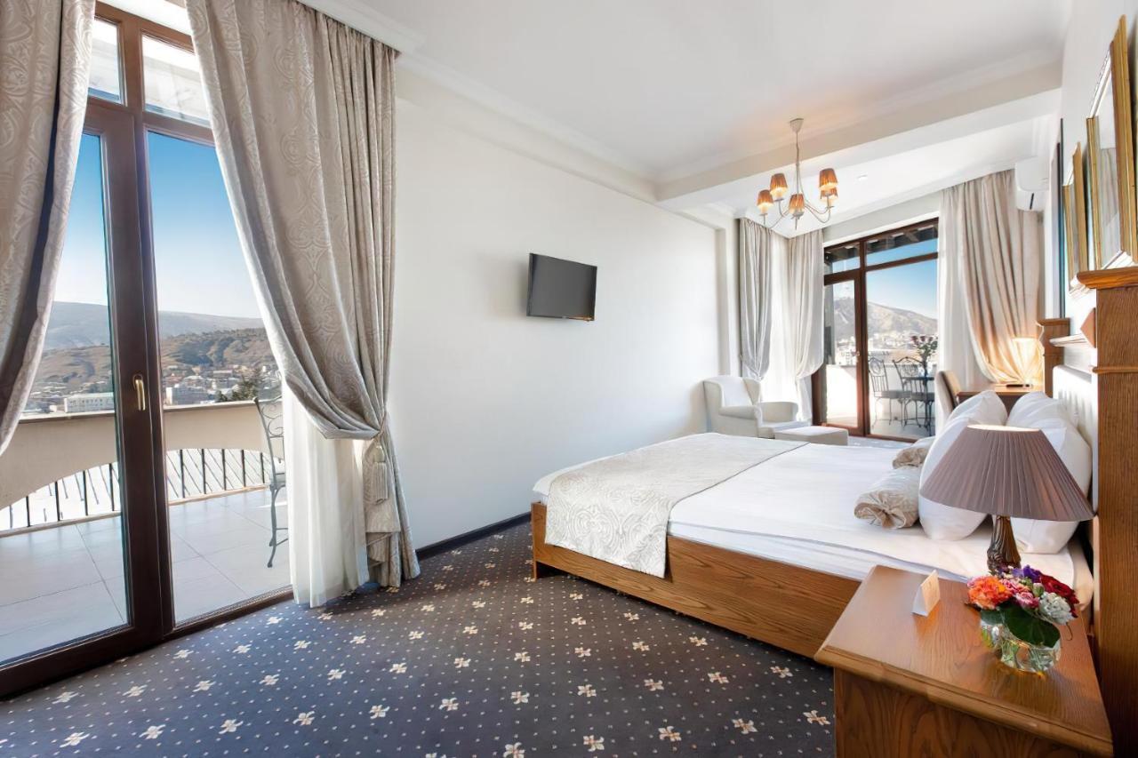 Reikartz Avlabari Tbilisi Hotel ภายนอก รูปภาพ