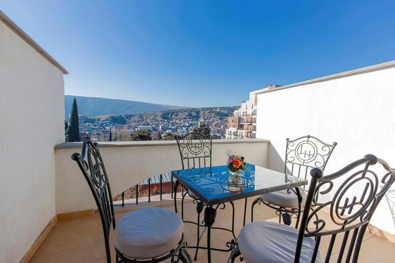 Reikartz Avlabari Tbilisi Hotel ภายนอก รูปภาพ