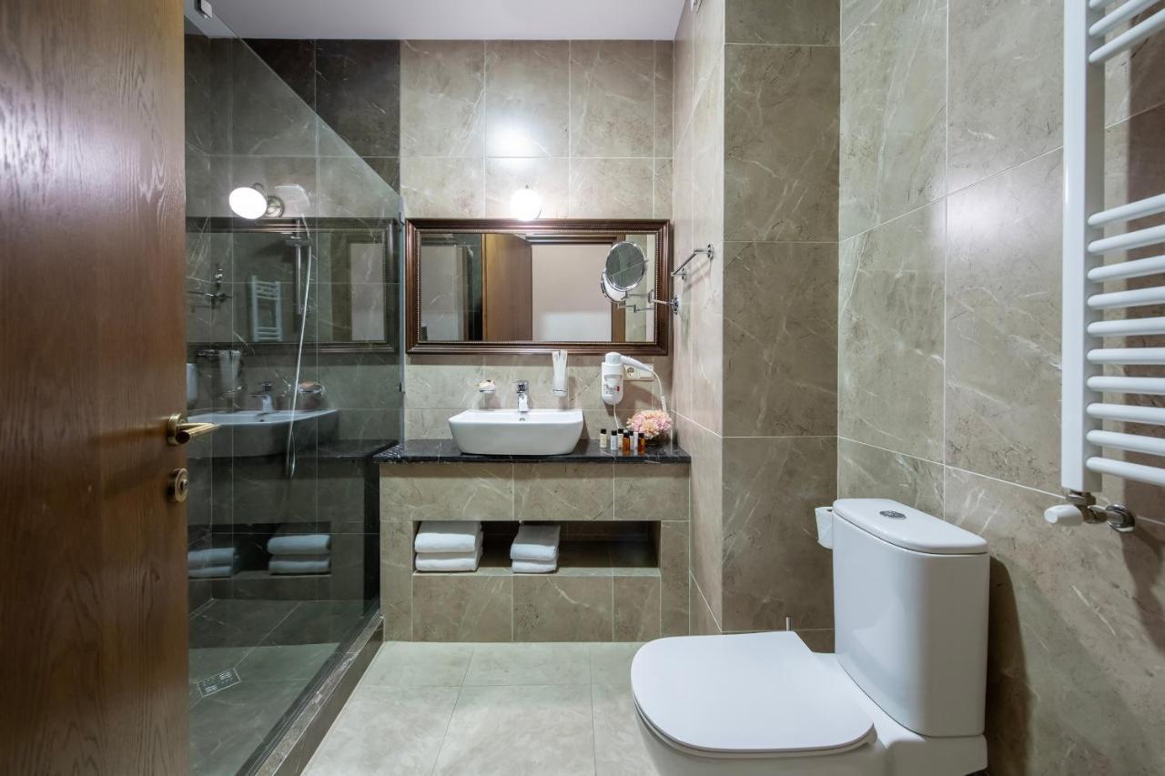 Reikartz Avlabari Tbilisi Hotel ภายนอก รูปภาพ